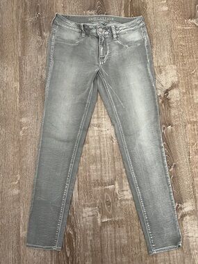 American Eagle Gray Super Stretch Jegging
Size 8